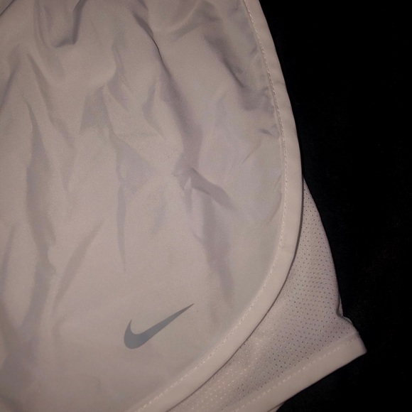 Nike shorts - Picture 2 of 3
